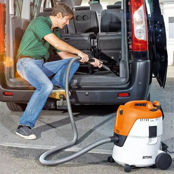 Aspirator STIHL SE 62