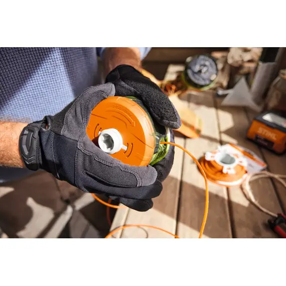 Set motocoasa STIHL FSA 70 R cu acumulator AK 20 si incarcator AL 101
