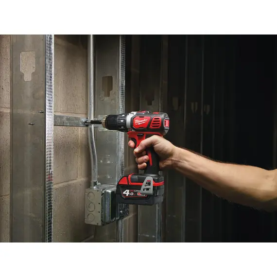 Masina de gaurit compacta Milwaukee M18 BDD-0 (4933443530)