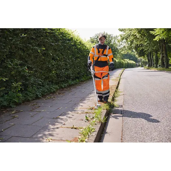 Motocoasa cu acumulator STIHL RGA 140 - CADOU: Acumulator AP 300 S si Incarcator AL 301 (FA022000006)