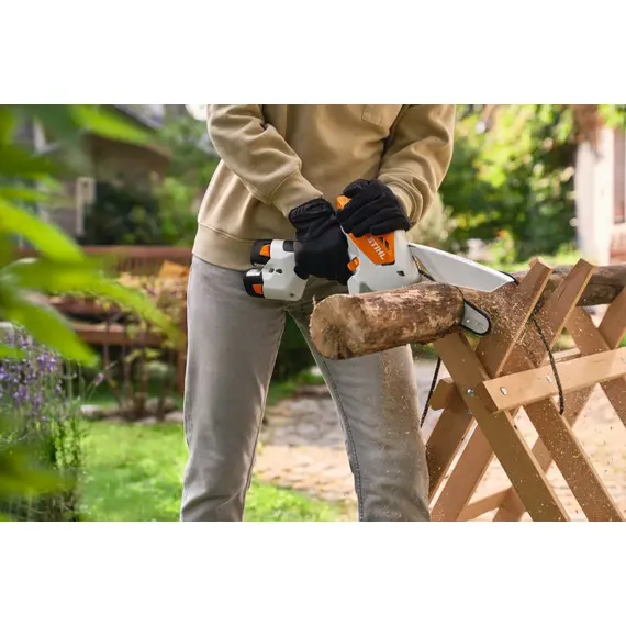 Set fierastrau STIHL GTA 30 cu 2 acumulatori AS 2 si incarcator AL 5-2