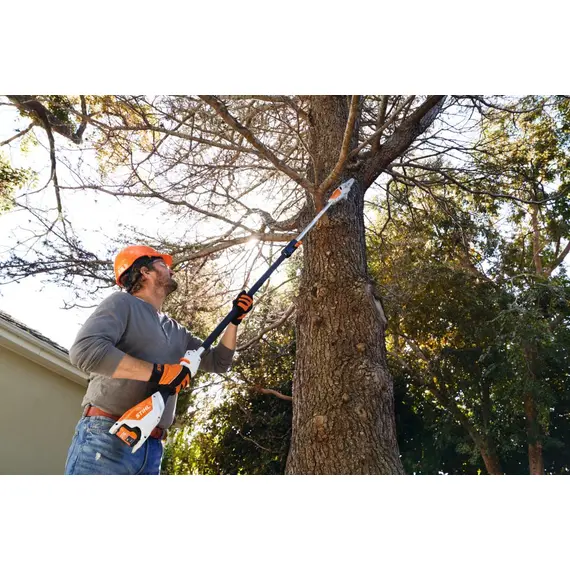 Set emondor STIHL HTA 50 cu acumulator AK 20 si incarcator AL 101