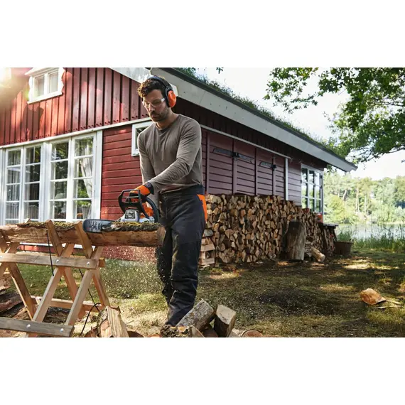 PACHET Motofierastrau STIHL MS 212 + Lant de rezerva + Ulei amestec HP Ultra 100 ml + Ulei ungere lant Forest Plus 1 L, 2.4 CP, 40 cm, 3/8, 1.3 mm