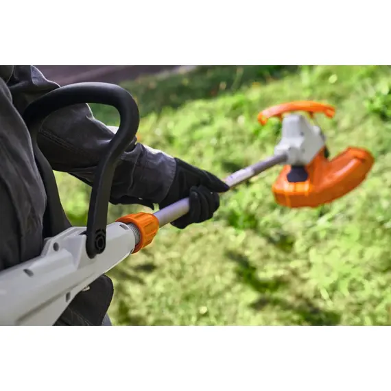 Set motocoasa STIHL FSA 50 cu acumulator AK 10 si incarcator AL 1