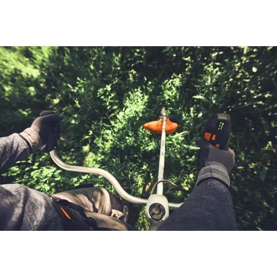 Motocoasa pe acumulator STIHL FSA 400, 2.7 CP, 7.1 Kg